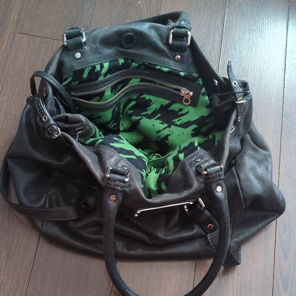 Marc Jacobs Black Tote Bag - Picture 6 of 11